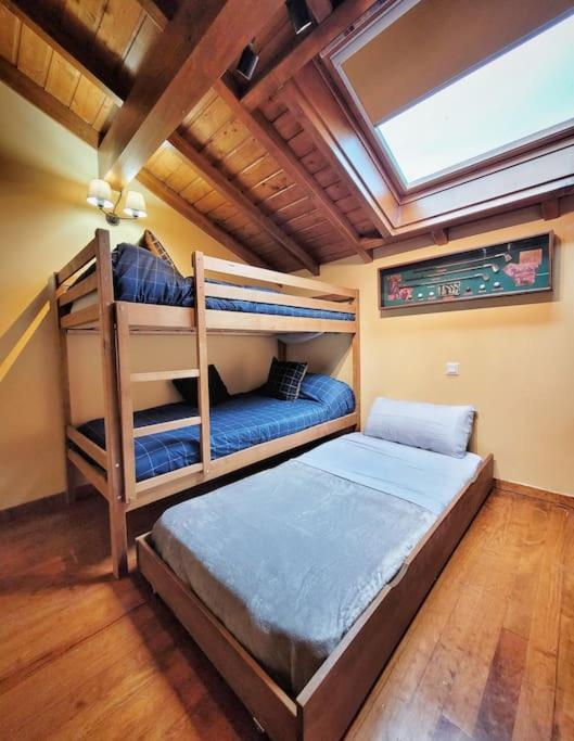 Ferienwohnung Le Nid Du Bouvreuil Angoustrine Exterior foto