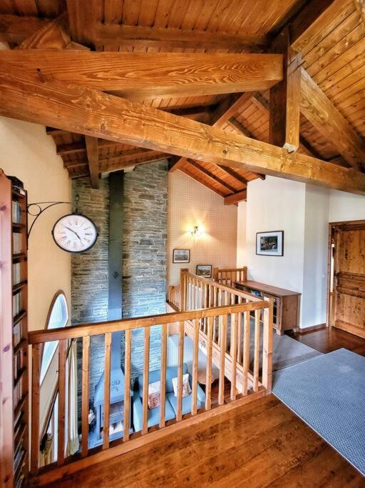 Ferienwohnung Le Nid Du Bouvreuil Angoustrine Exterior foto